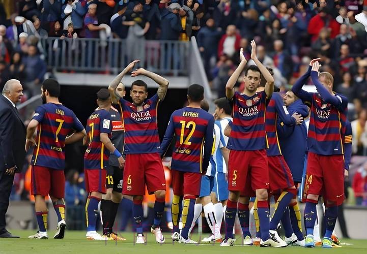 【西甲前瞻速递】皇家马德里vs巴塞罗那 【西甲前瞻速递】皇家马德里vs巴塞罗那